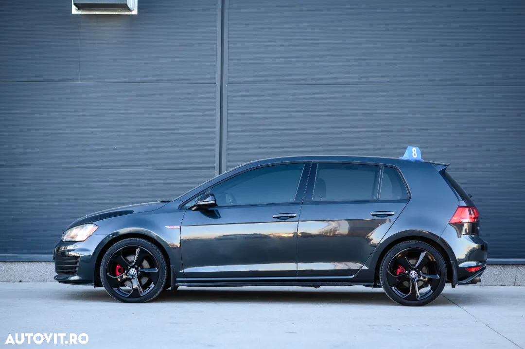 Volkswagen Golf - 7