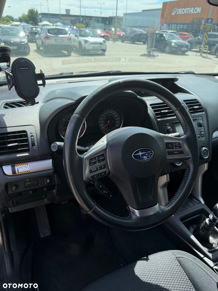 Subaru Forester 2.0D Exclusive - 9