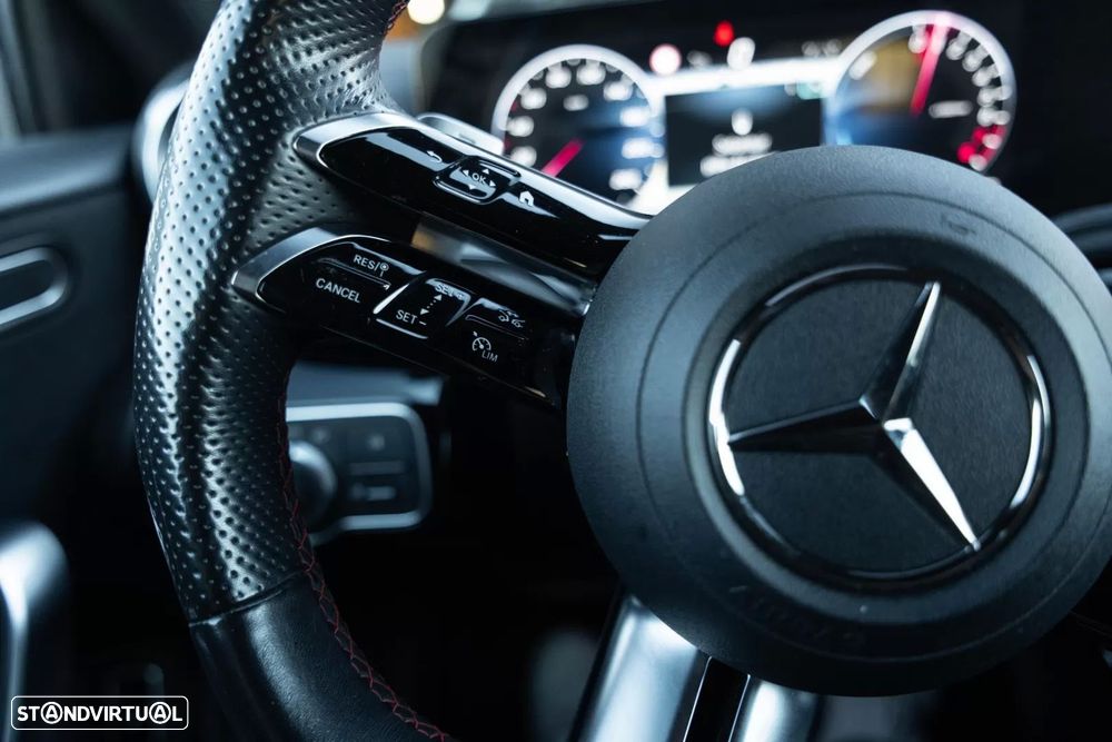 Mercedes-Benz A 250 e AMG Line - 18