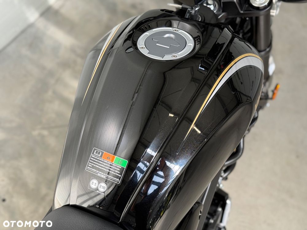 Yamaha XSR - 20