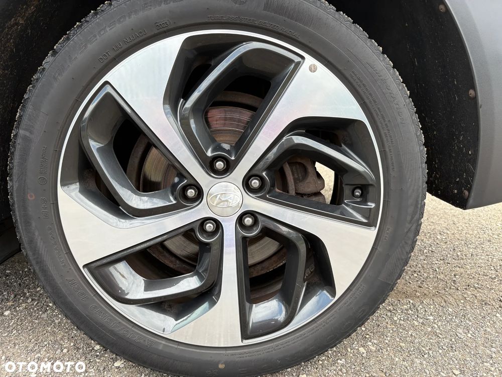 Hyundai Tucson - 25