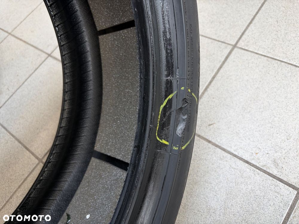 Opony Pirelli 245/40 R21 - 4