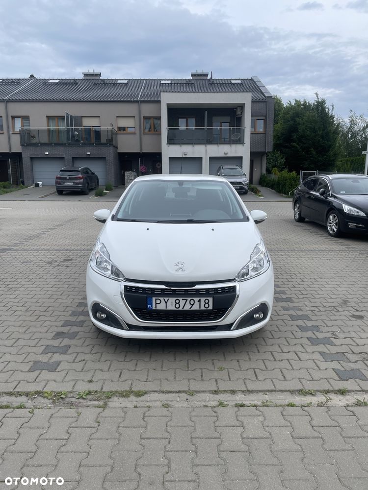 Peugeot 208 - 2