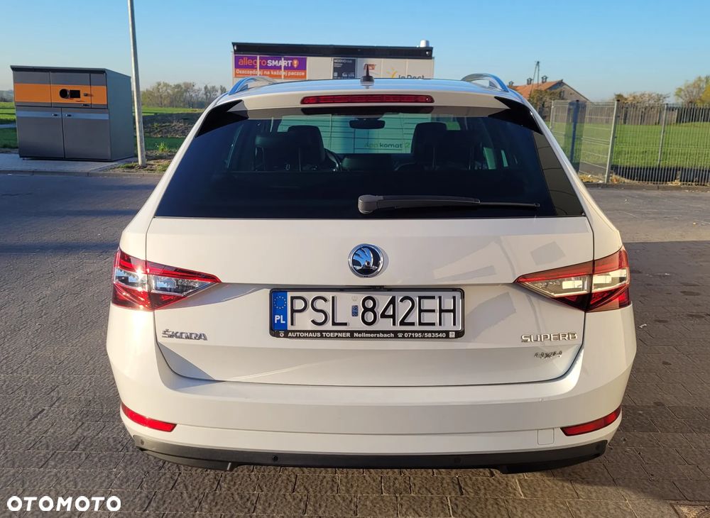 Skoda Superb 2.0 TDI 4x4 DSG L&K - 10
