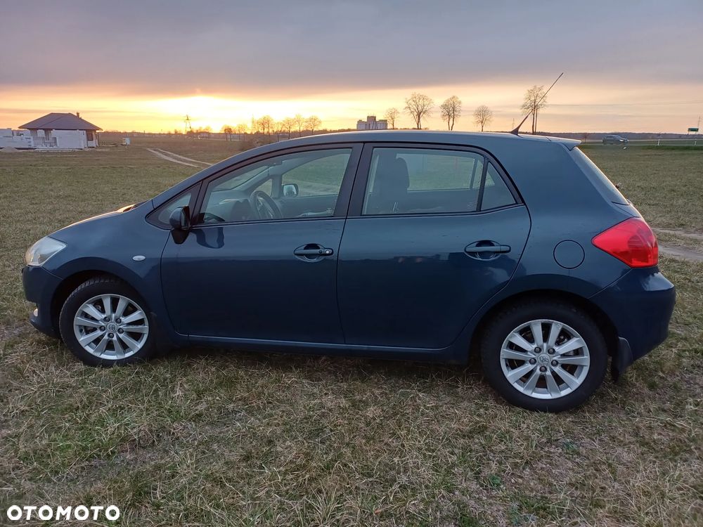 Toyota Auris 2.0 D-4D Sol - 6