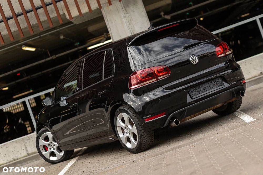 Volkswagen Golf 2.0 TSI GTI - 14