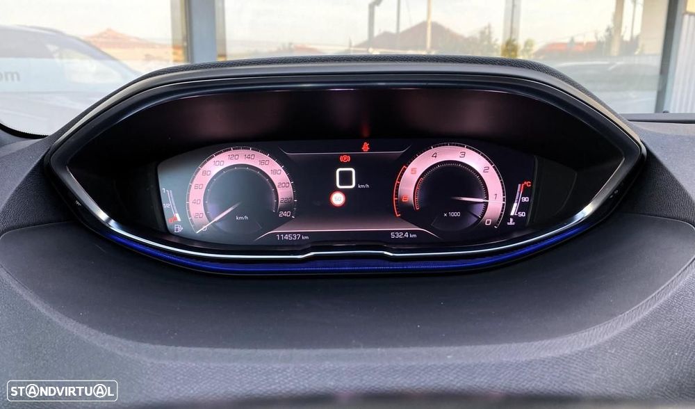 Peugeot 3008 1.5 BlueHDi GT - 28