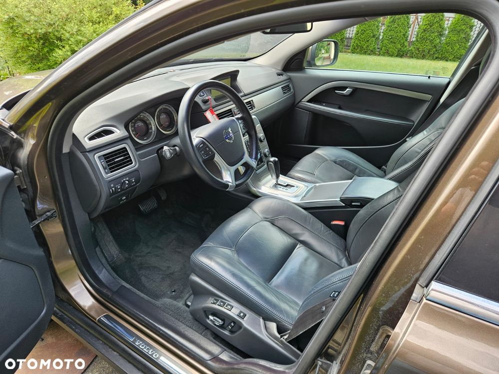 Volvo XC 70 2.4D AWD Summum - 16