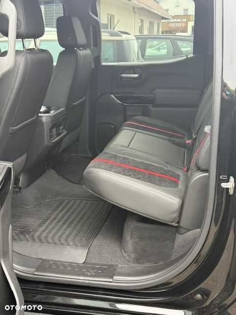 Chevrolet Silverado - 5