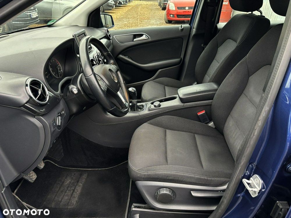 Mercedes-Benz Klasa B 180 Style - 31