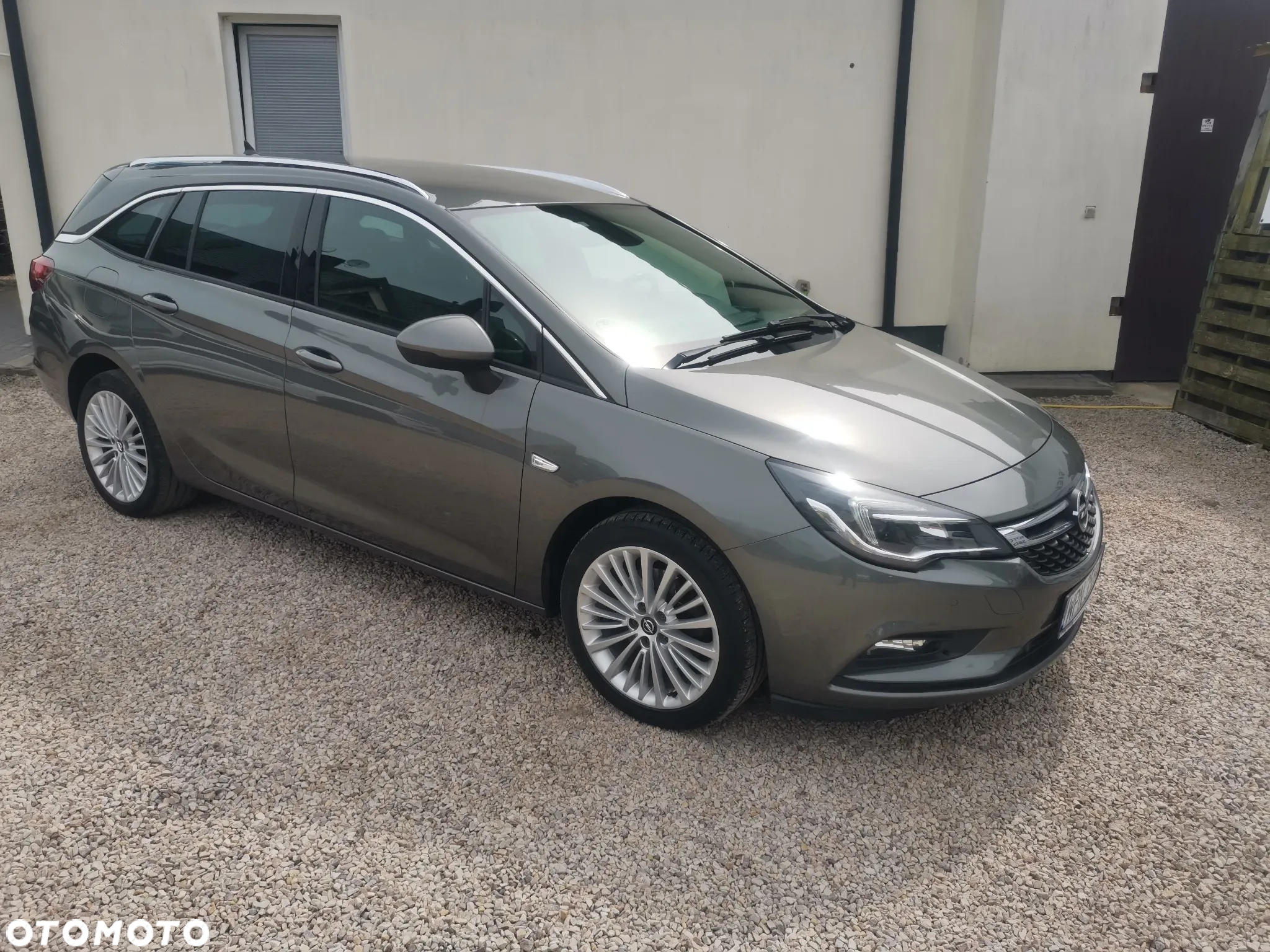 Opel Astra 1.6 D (CDTI) Start/Stop Dynamic - 2