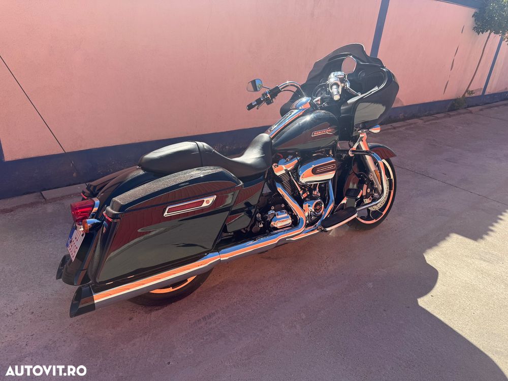 Harley-Davidson CVO Road Glide Limited - 10