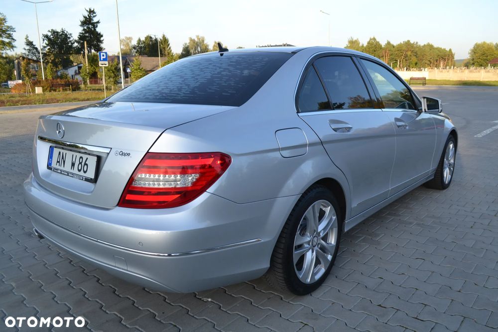 Mercedes-Benz Klasa C - 25