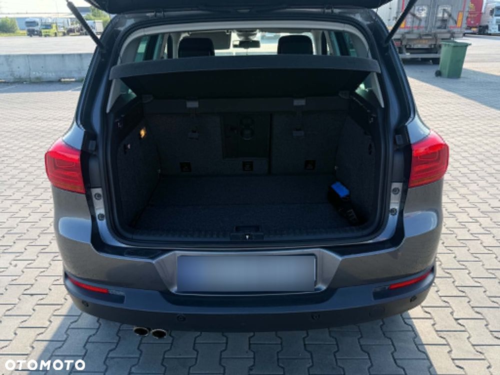 Volkswagen Tiguan - 8