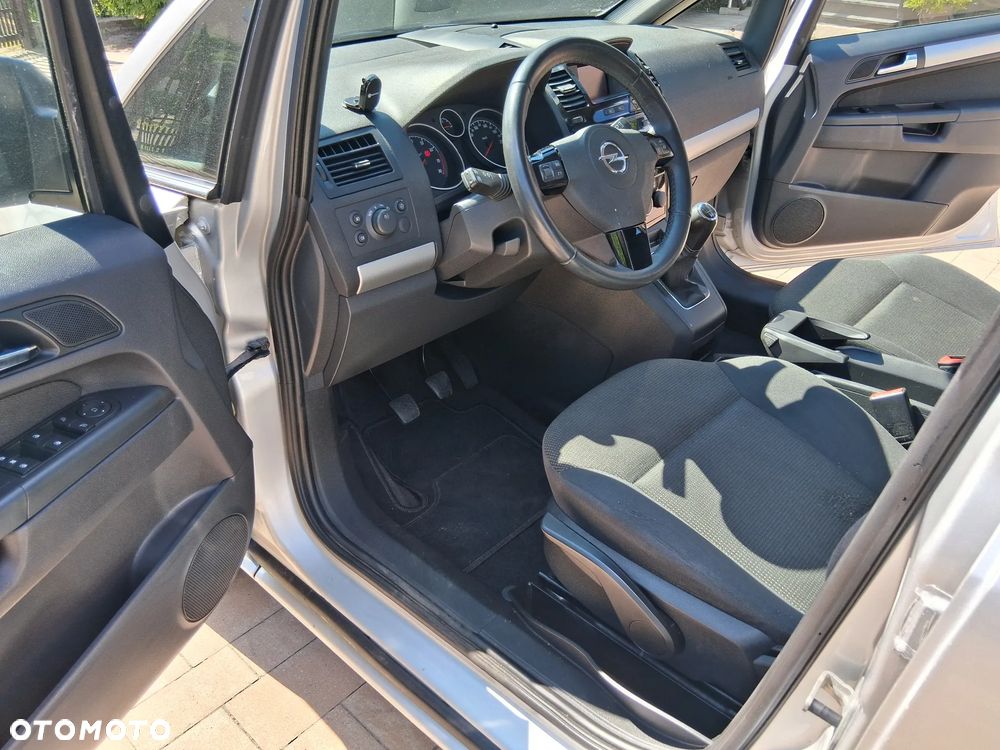 Opel Zafira 1.8 Family Plus - 7