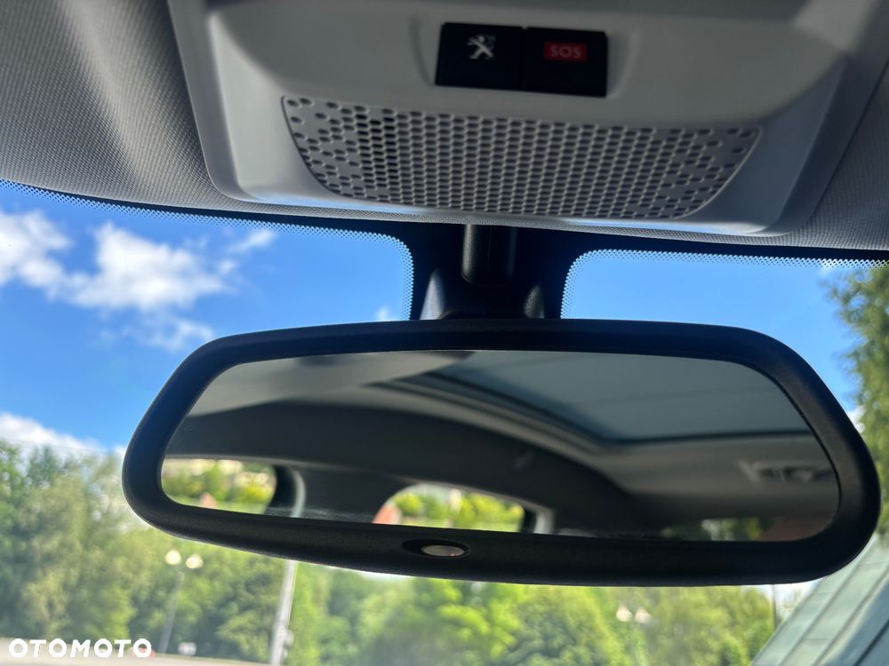 Peugeot 2008 PureTech 130 Allure - 34