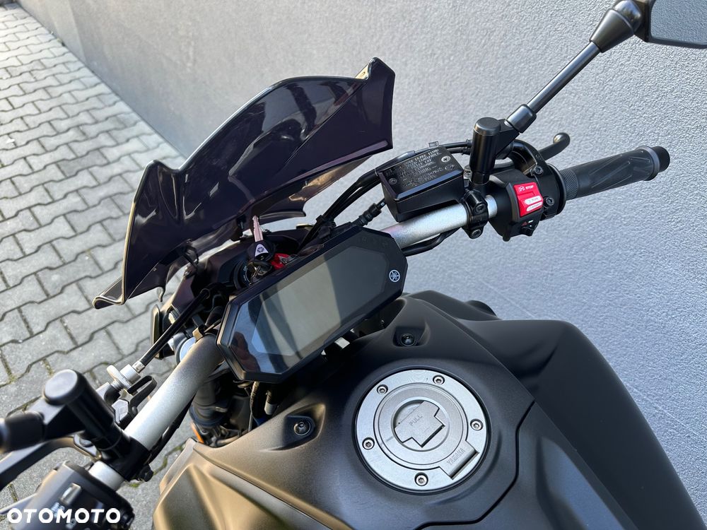 Yamaha MT - 21