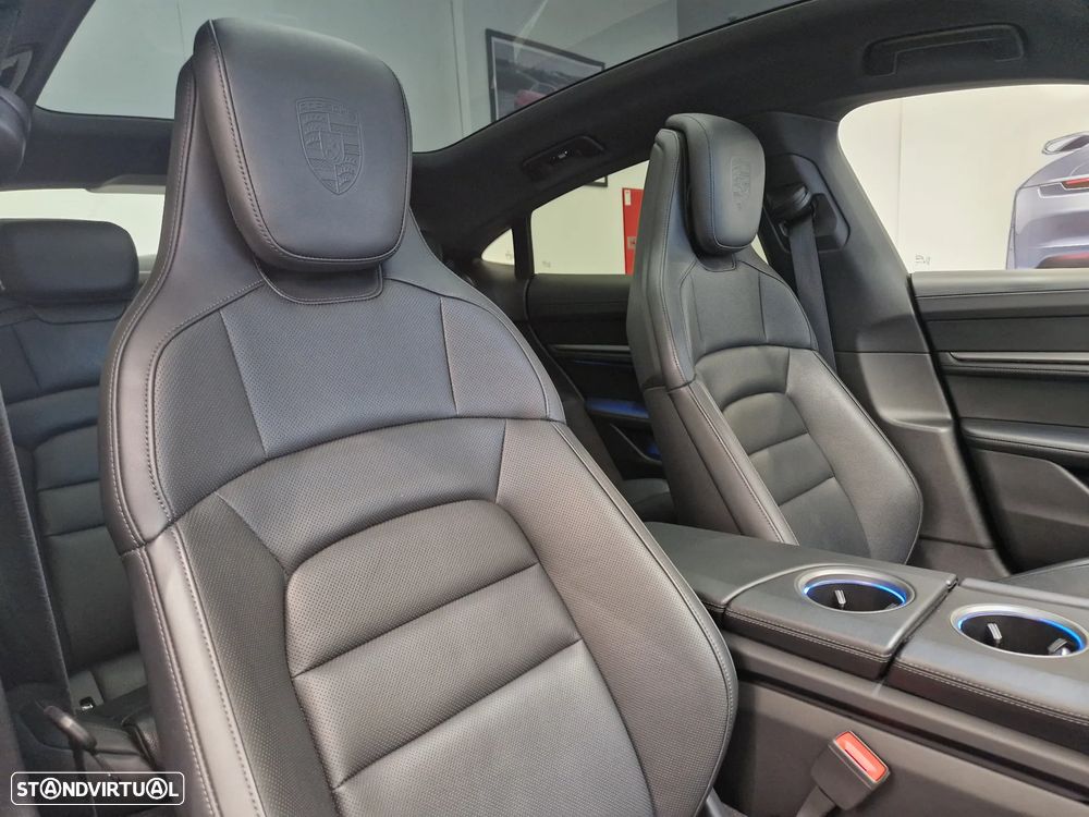 Porsche Taycan Standard - 28