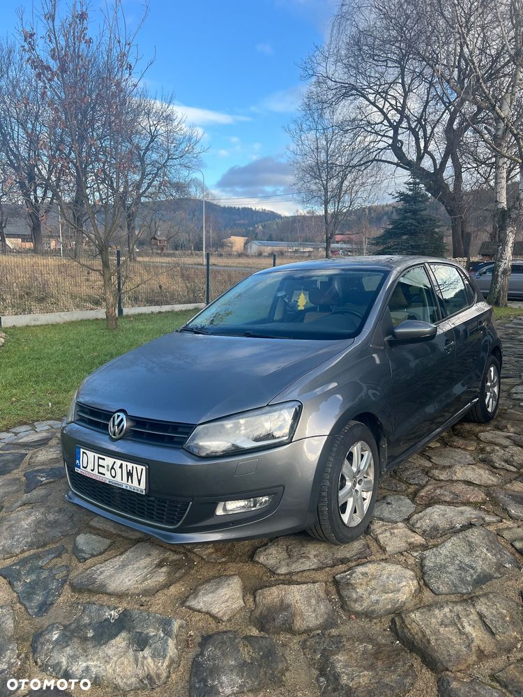 Volkswagen Polo 1.4 FSI Highline - 1