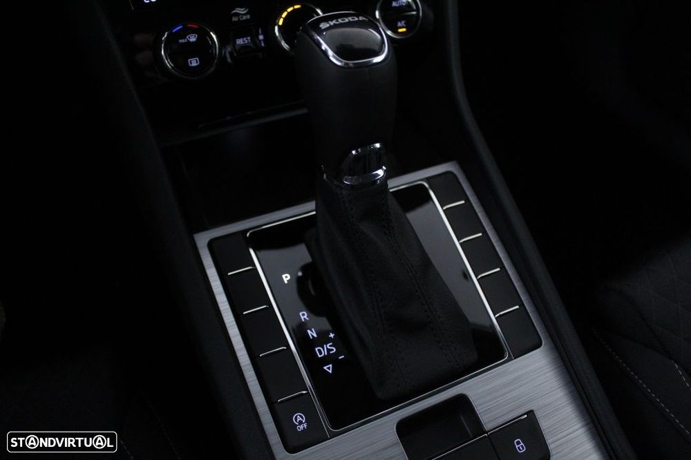 Skoda Superb Break 2.0 TDI Ambition DSG - 31