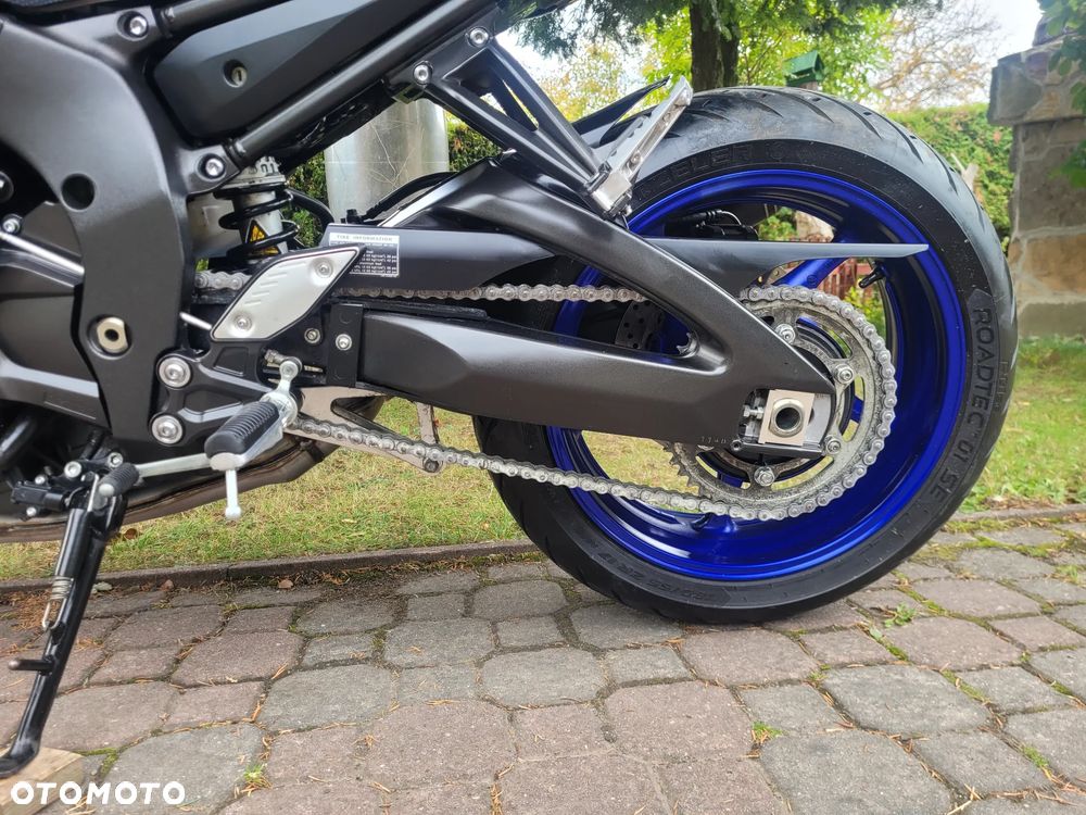 Yamaha FZ8 - 28