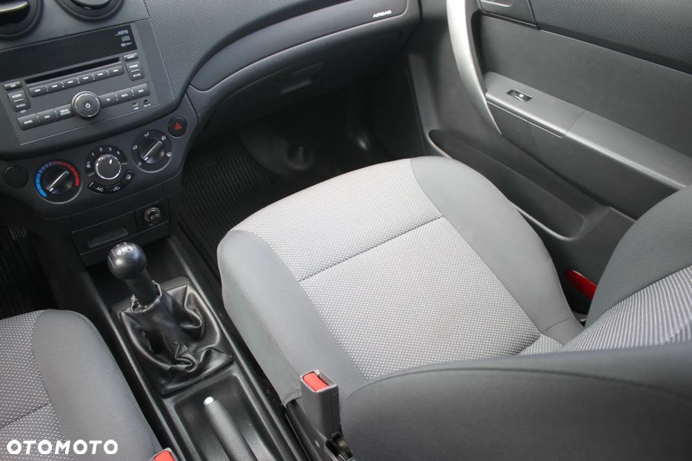 Chevrolet Aveo - 19