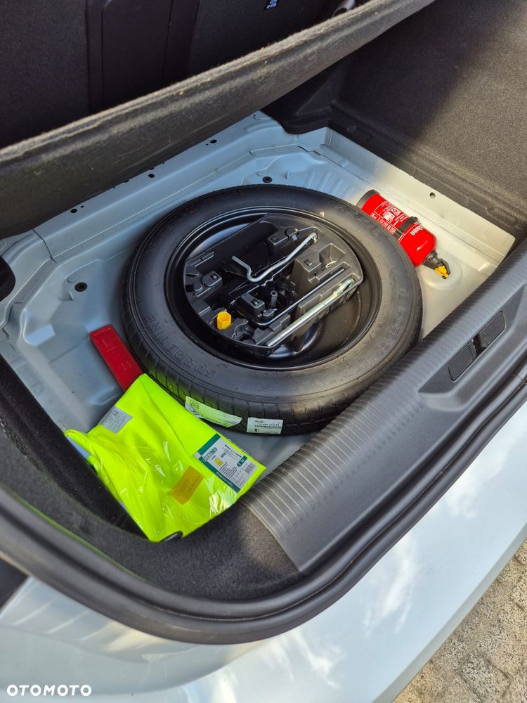 Peugeot 308 1.2 PureTech Allure Pack S&S EAT8 - 11