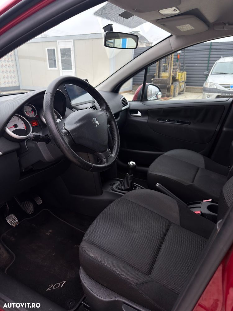 Peugeot 207 - 5