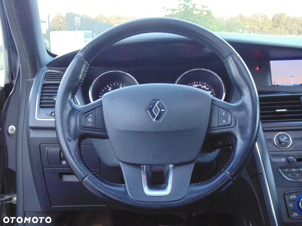 Renault Latitude 2.0 dCi Initiale - 16