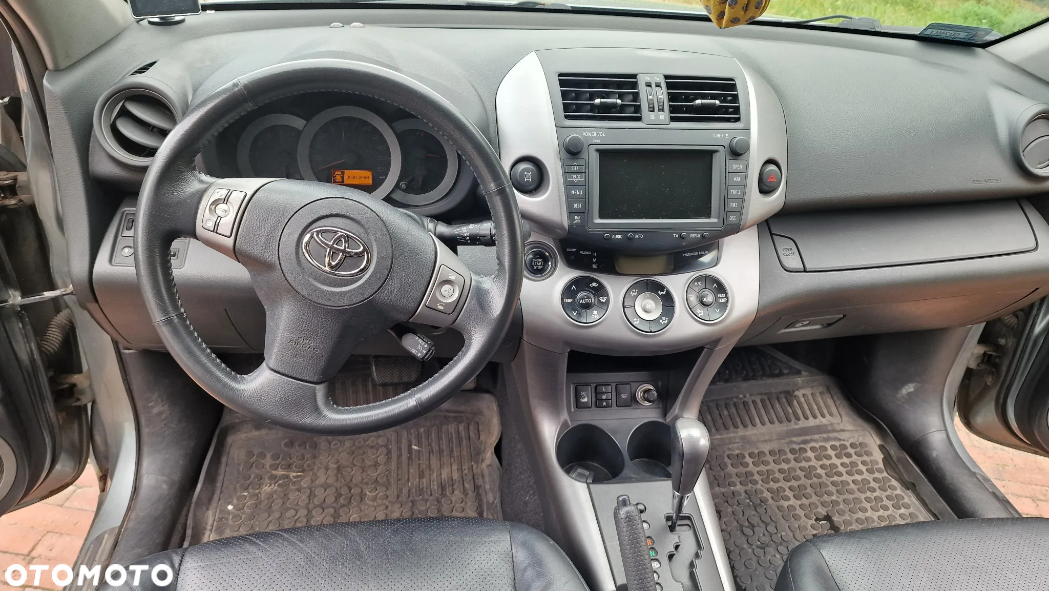 Toyota RAV4 2.0 VVT-i Premium - 23