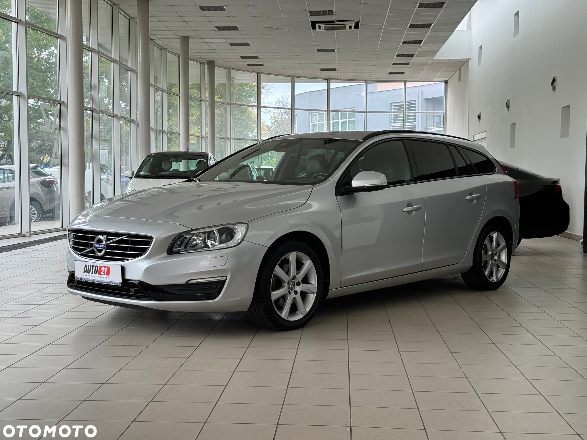 Volvo V60 D3 Geartronic Kinetic - 2