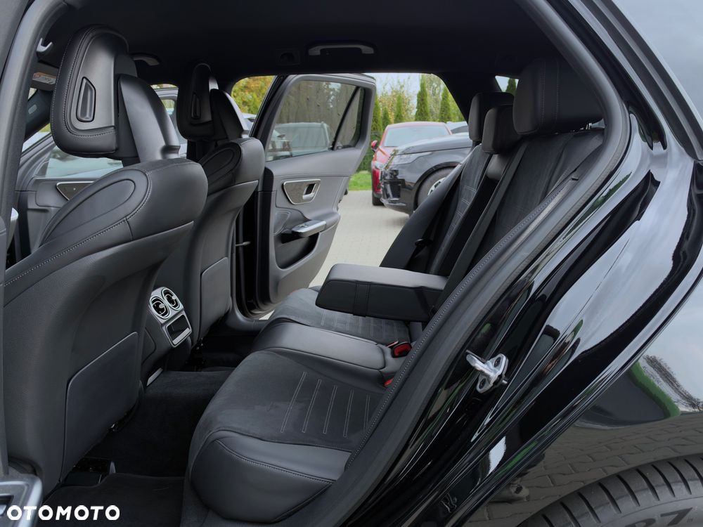 Mercedes-Benz Klasa C 300 d 9G-TRONIC AMG Line - 34