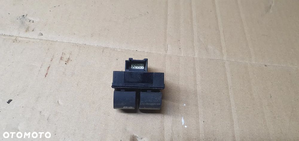 Przełącznik panel szyb lewy przód Audi A3 8P 8Z0959851E - 4