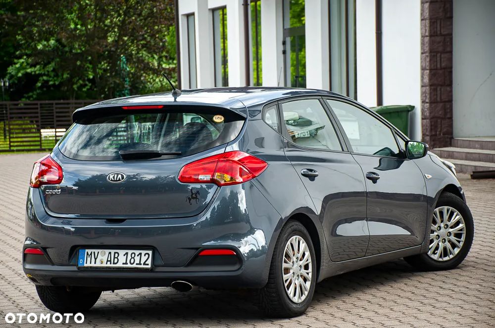Kia Ceed 1.4 CVVT EX - 11