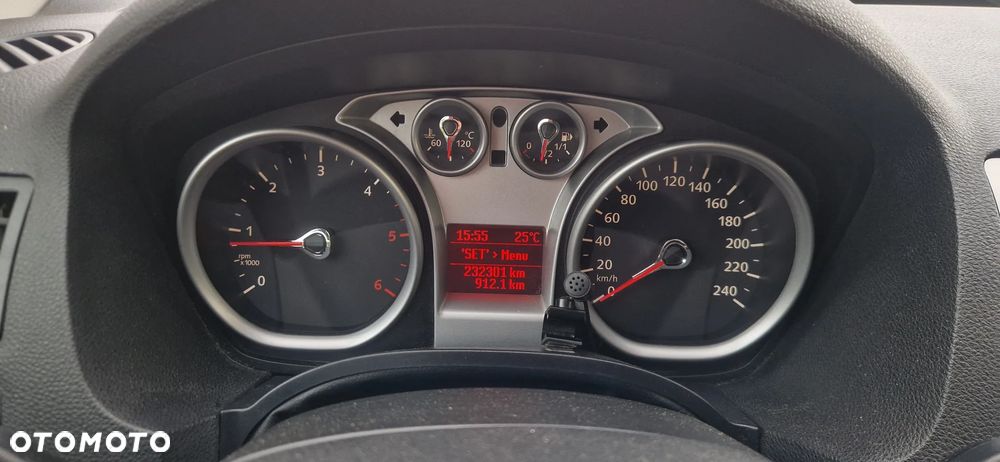Ford Kuga 2.0 TDCi 4x4 Champions Edition - 32