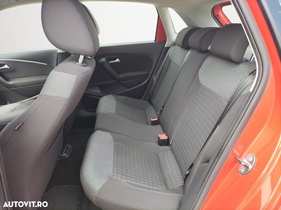 Volkswagen Polo - 13