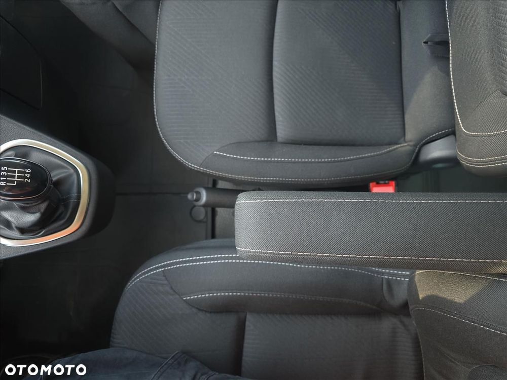 Renault Trafic - 16
