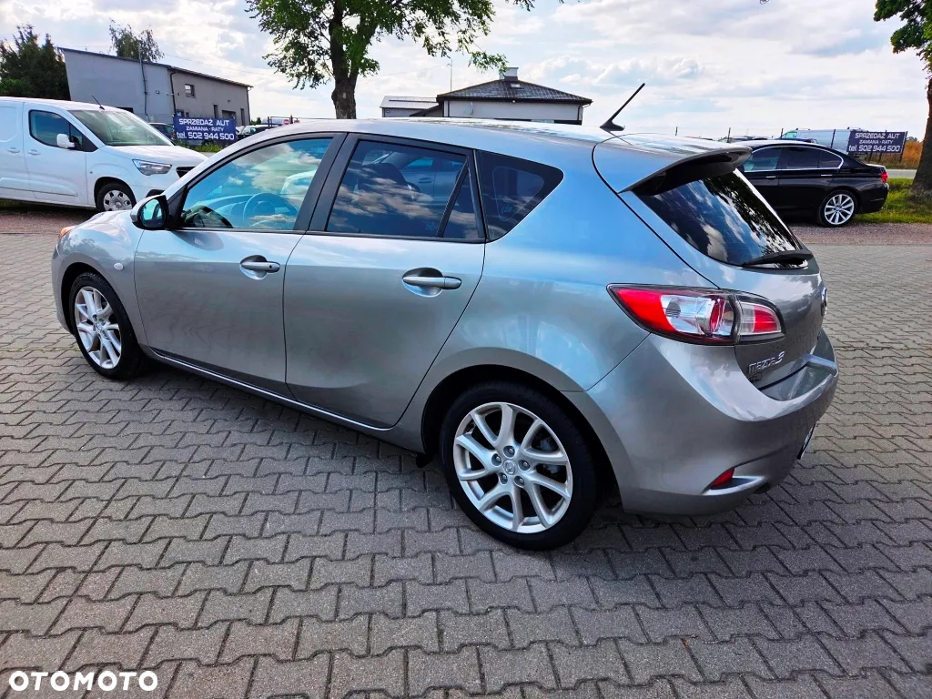 Mazda 3 1.6 CD Exclusive + - 13