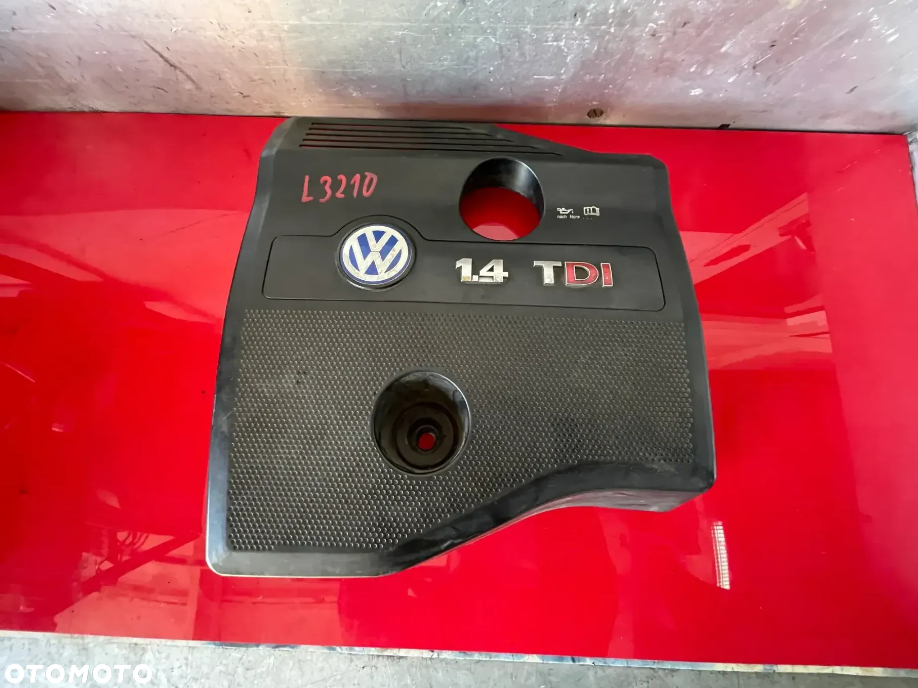 OSŁONA SILNIKA GÓRNA VW 1.4 TDI - 2