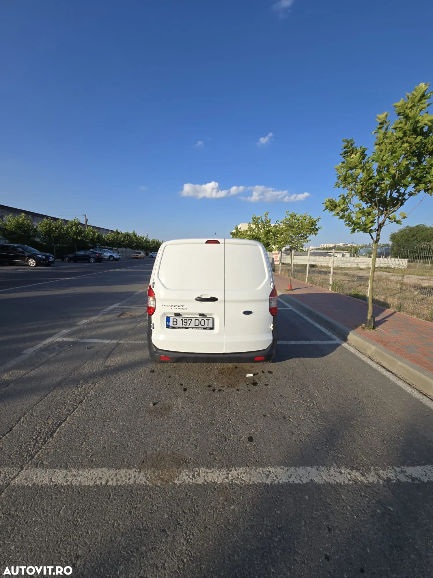 Ford Courier - 11