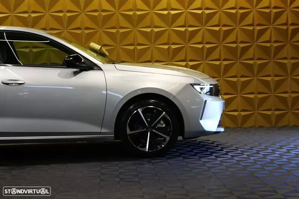 Opel Astra 1.5 D Elegance - 9