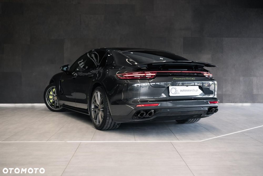 Porsche Panamera - 6