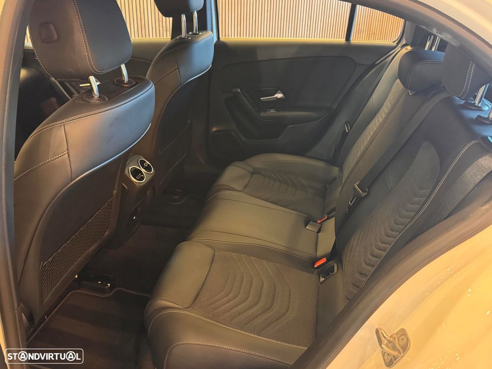 Mercedes-Benz A 200 Standard - 24