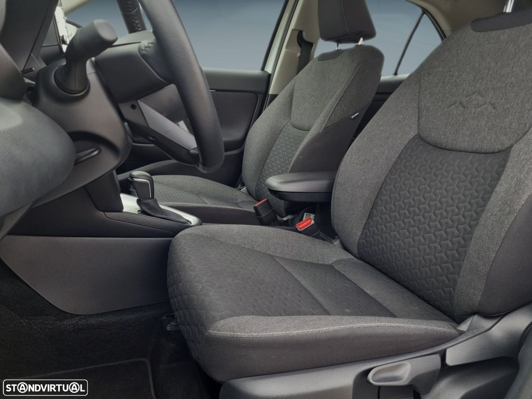Toyota Yaris Cross - 18