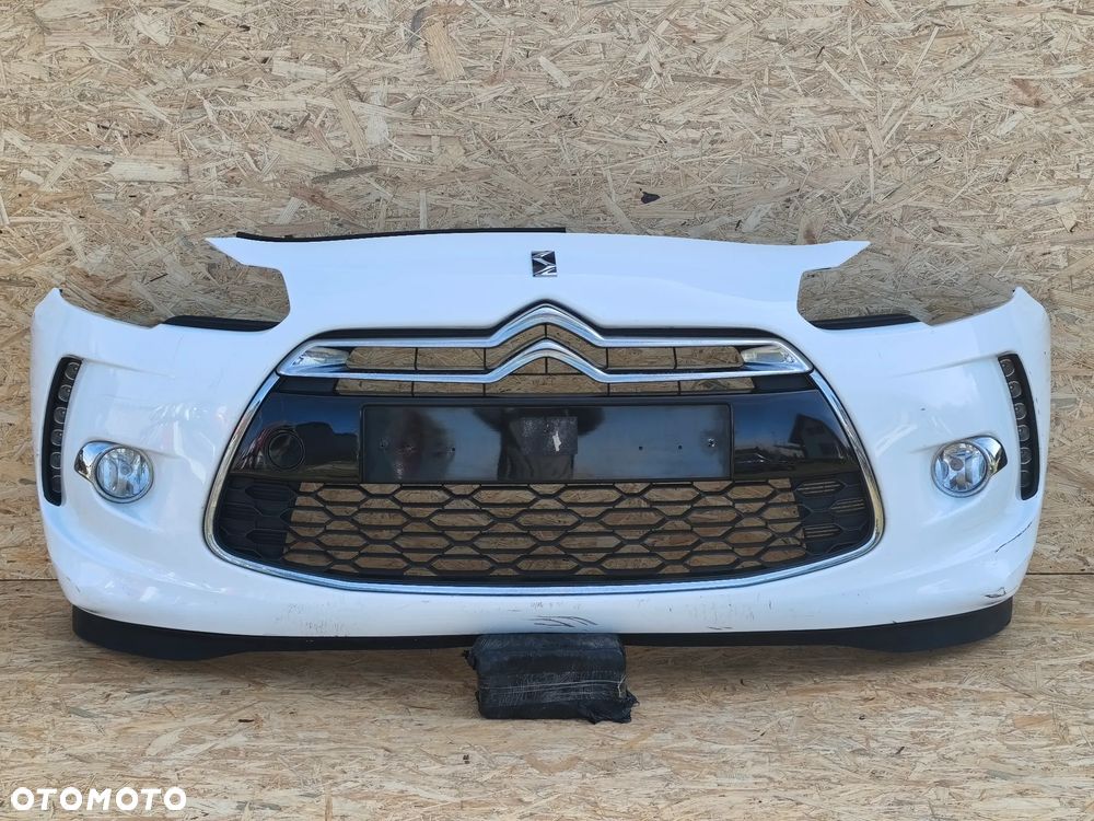 Citroen DS3 10-16r zderzak przód przedni LED - 1