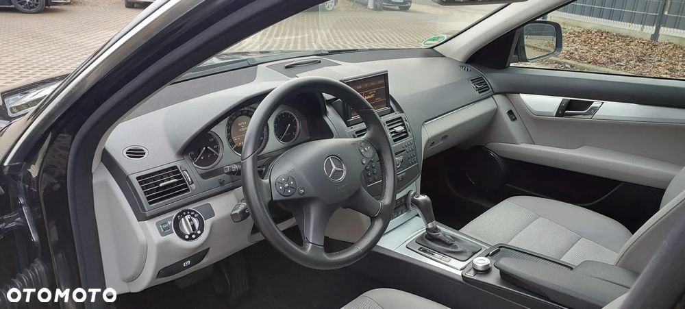 Mercedes-Benz Klasa C - 33