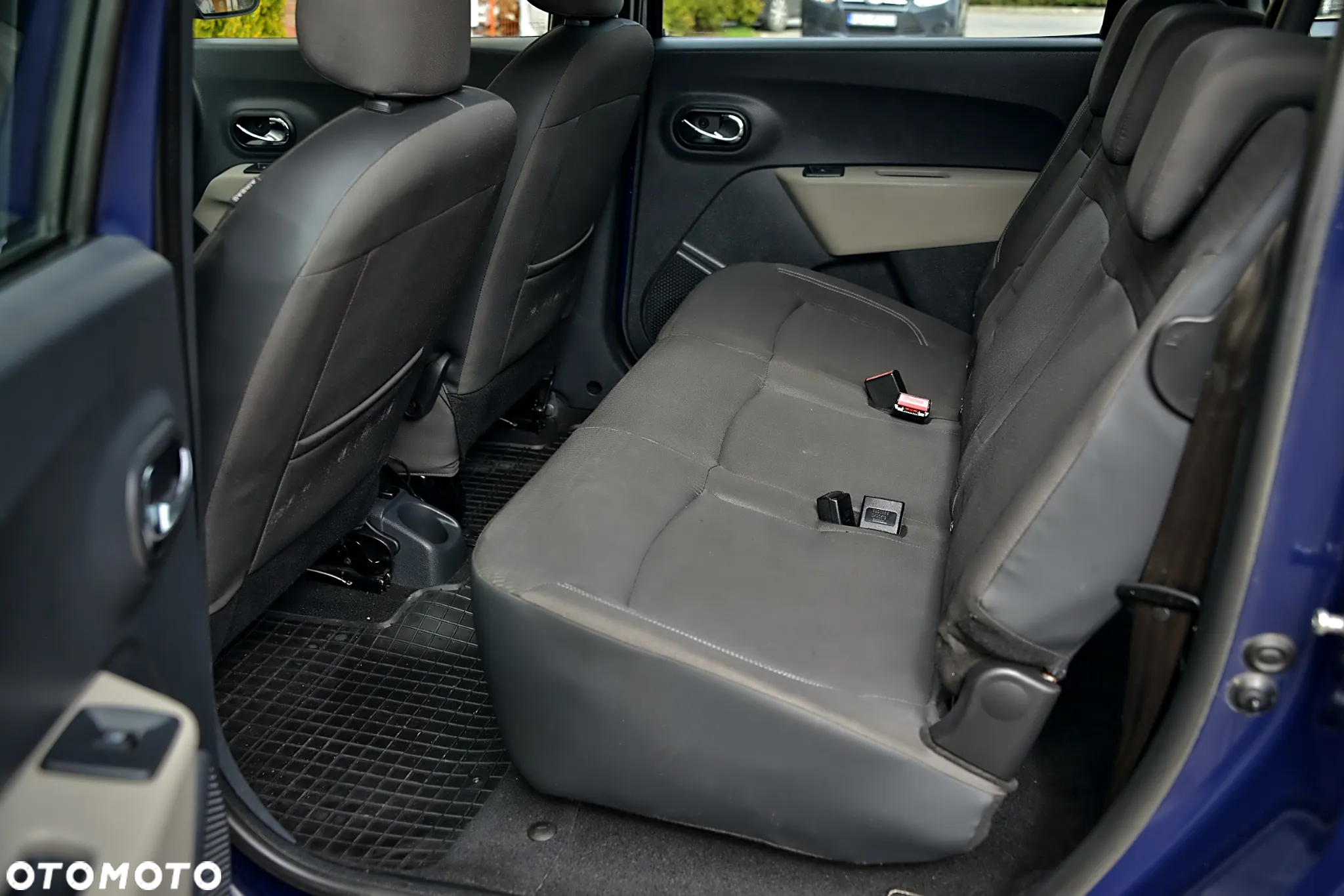 Dacia Lodgy TCe 115 Laureate - 29