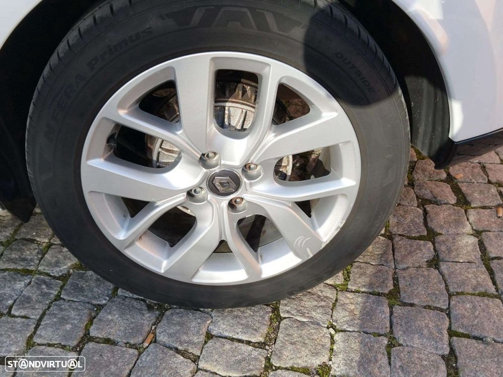 Renault Clio Sport Tourer 0.9 TCe Limited - 12