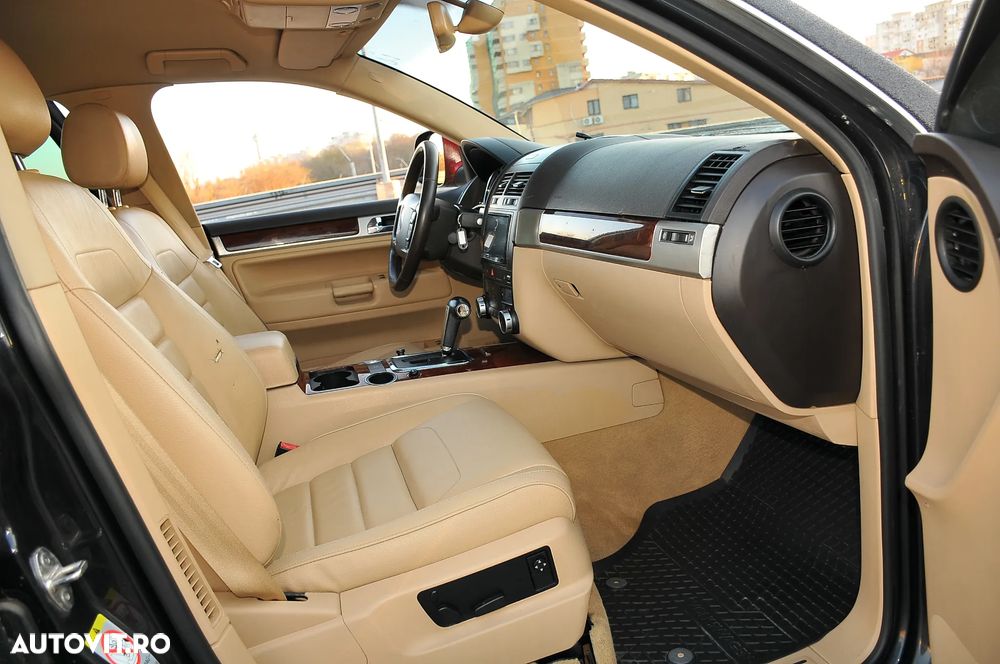 VOLKSWAGEN Touareg 2008 — imagine 12