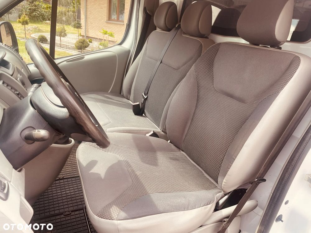 Opel Vivaro - 19